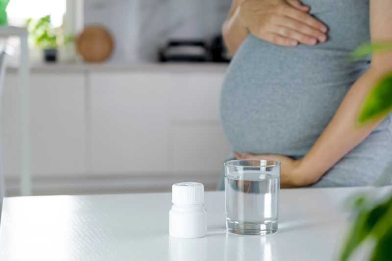妊娠中の鉄分不足。リスクや効果的な貧血予防法は？